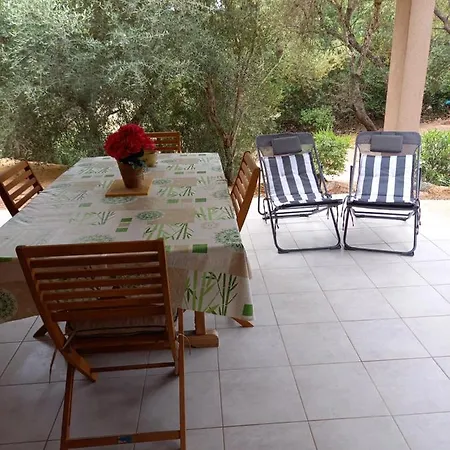 Holiday home Hebergement Figari *