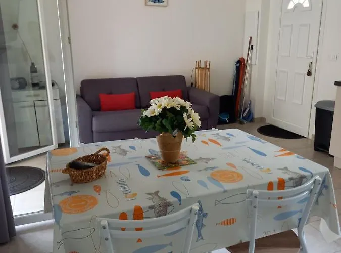 Hebergement Figari Ferienhaus