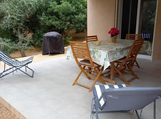 Hebergement Figari Figari (Corsica)